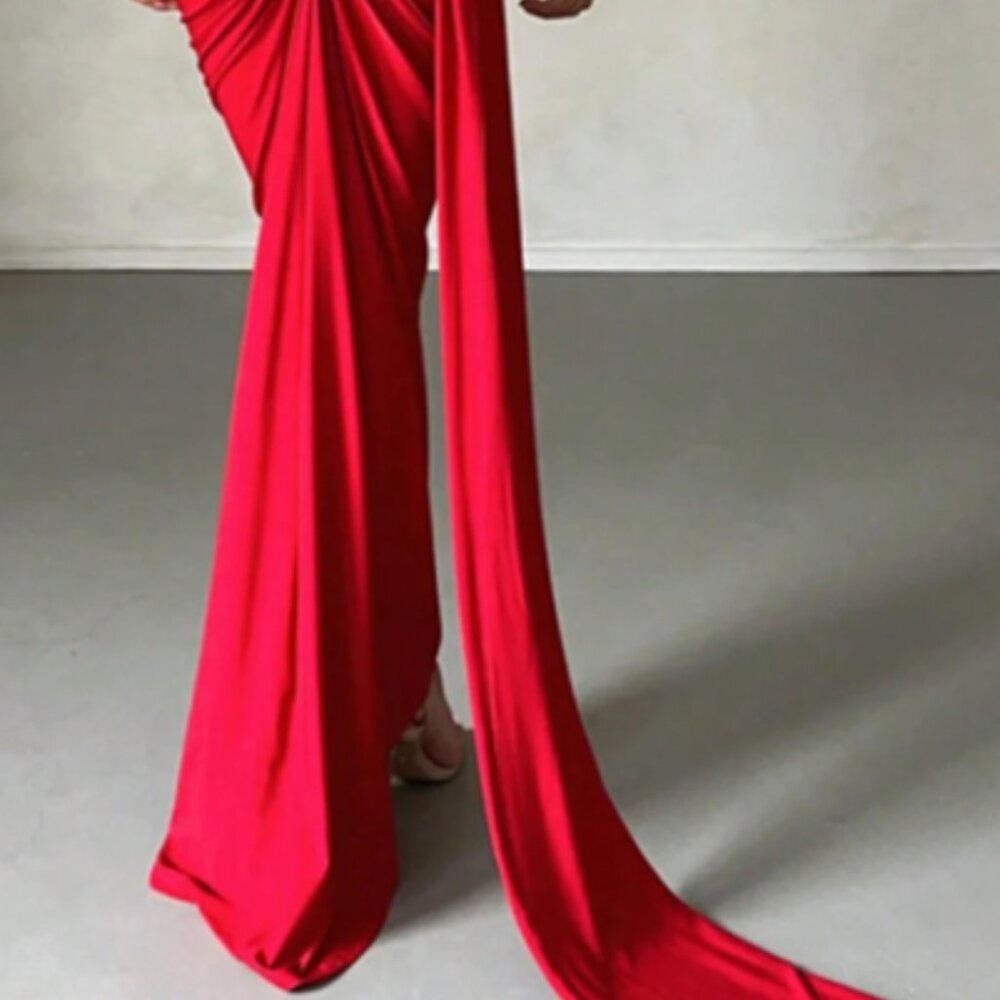 Red Solid Color One Shoulder Backless Fishtail He… - image 3